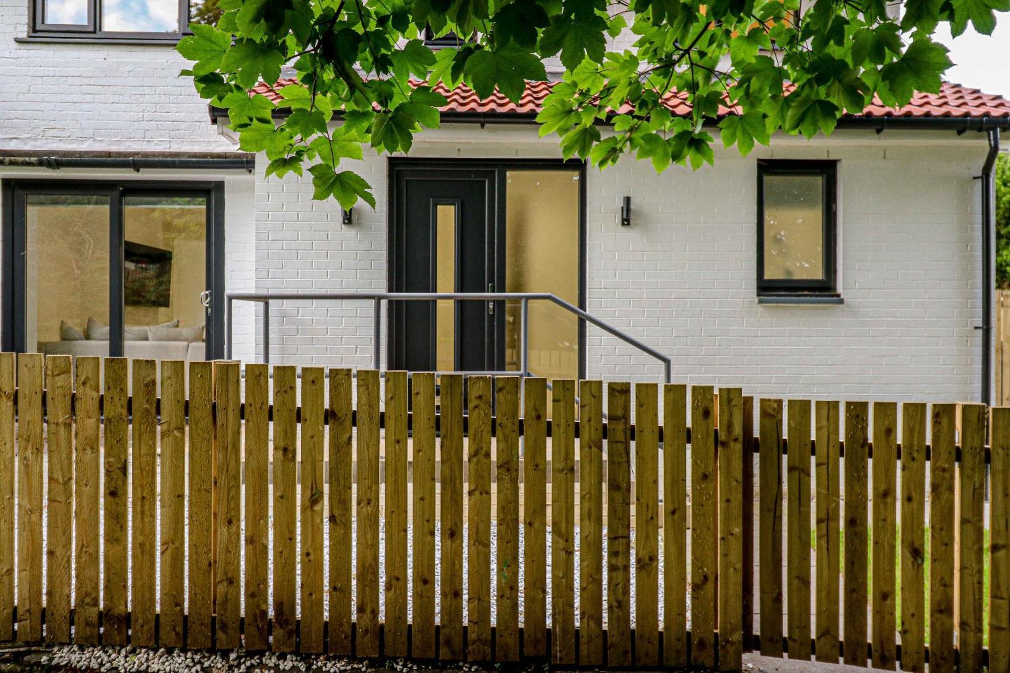 גלאזגו Wyndford Riverside House מראה חיצוני תמונה